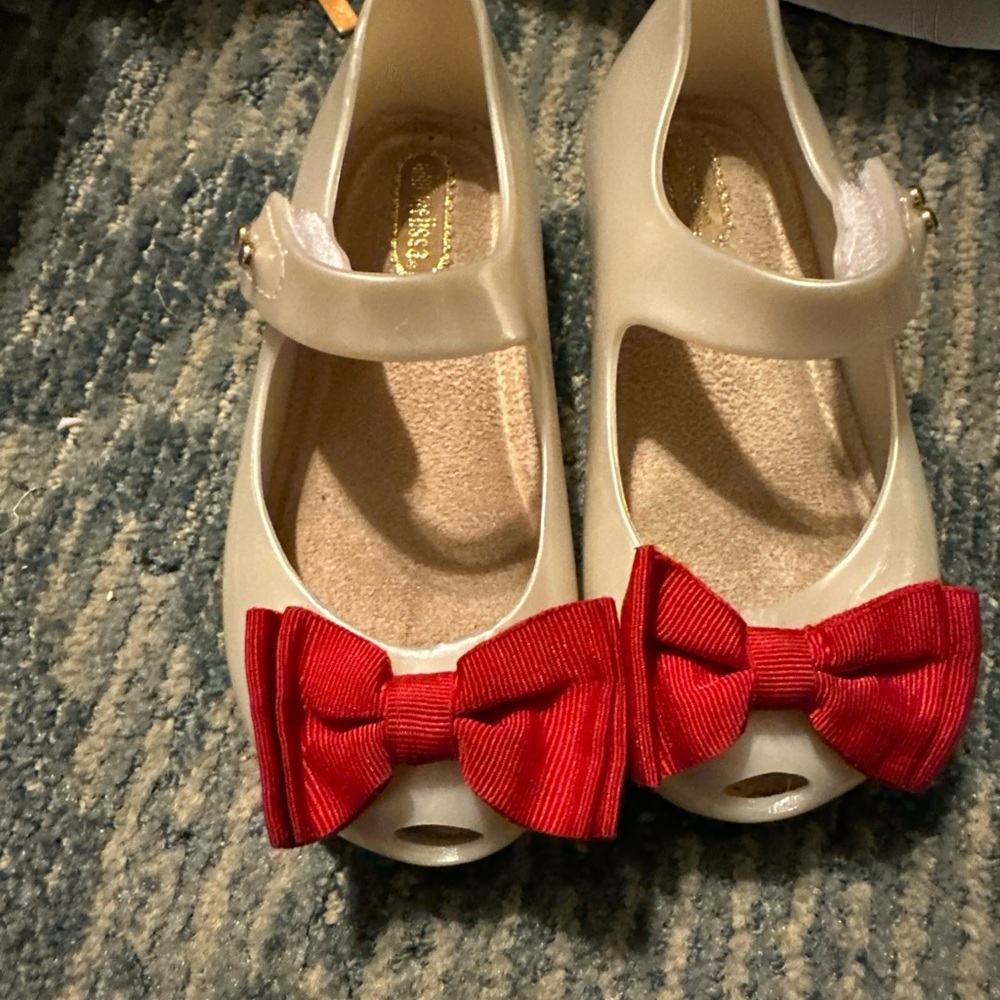 Mini Melissa Pearl Shoes with Red Bow